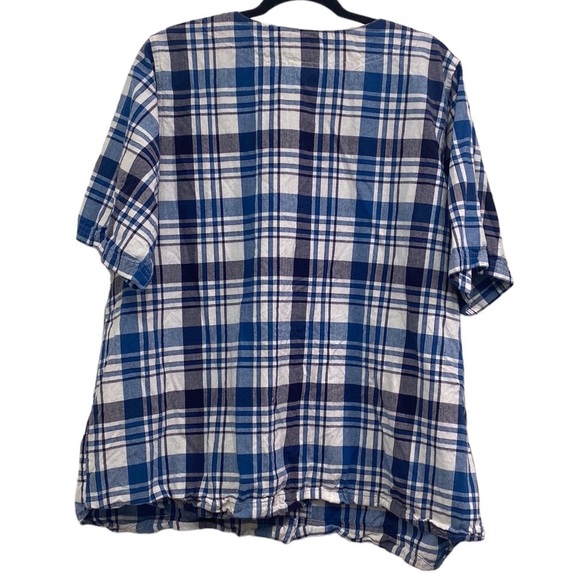 Women’s Button Up Plaid Top - Picture 3 of 3
